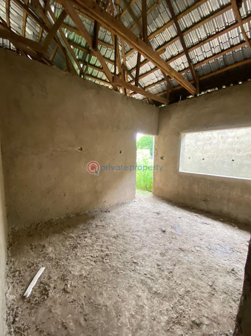 3 bedroom Detached Bungalow For Sale Airport Road Lugbe Lugbe Abuja Phase 4  - 4