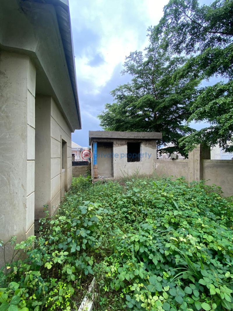 3 bedroom Detached Bungalow For Sale Airport Road Lugbe Lugbe Abuja Phase 4  - 7