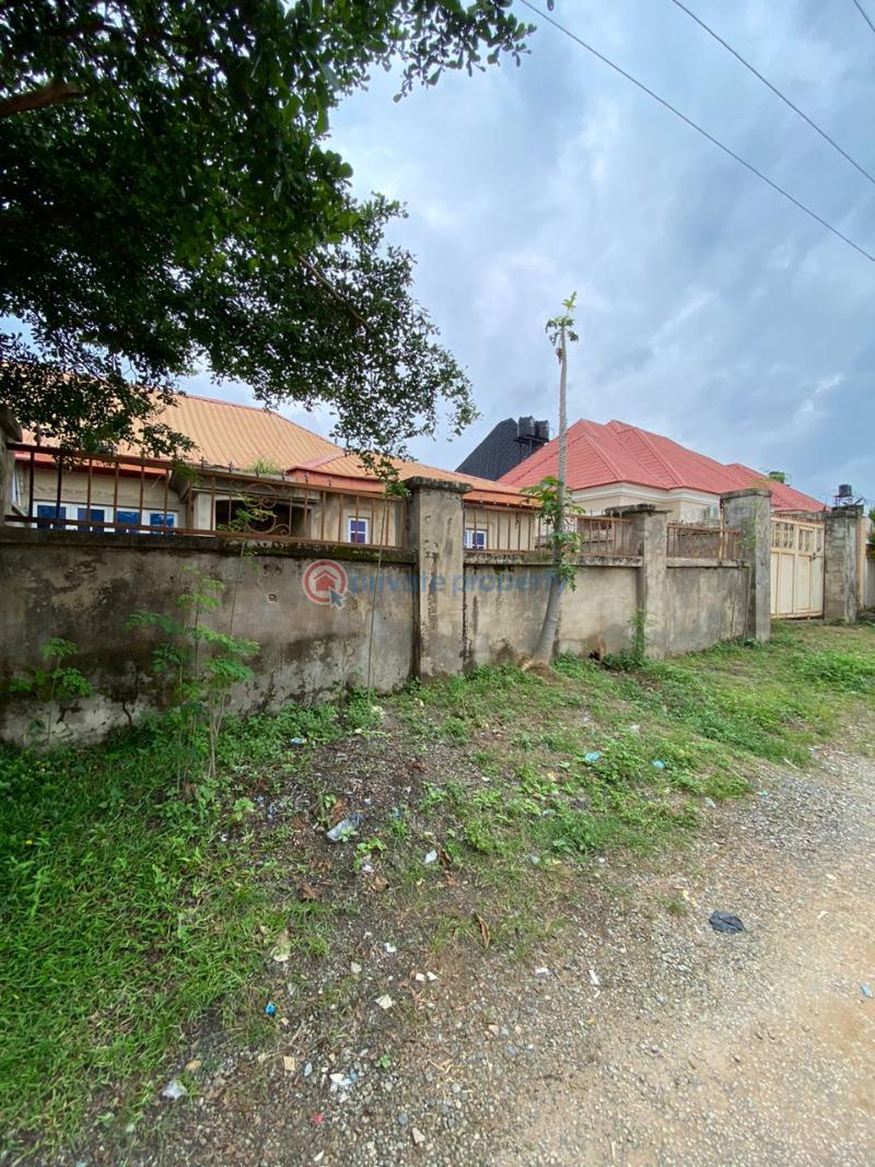 3 bedroom Detached Bungalow For Sale Lugbe District Lugbe Abuja Phase 4  - 5