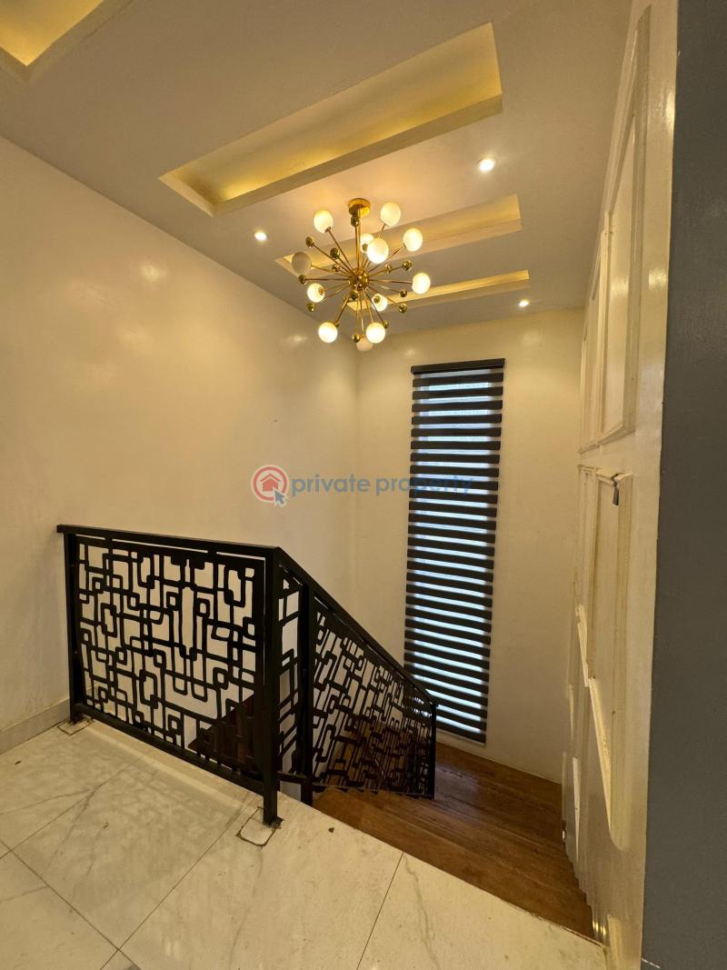 House For Rent Location: Carlton Gate Estates, Ibadan Ibadan Oyo - 4