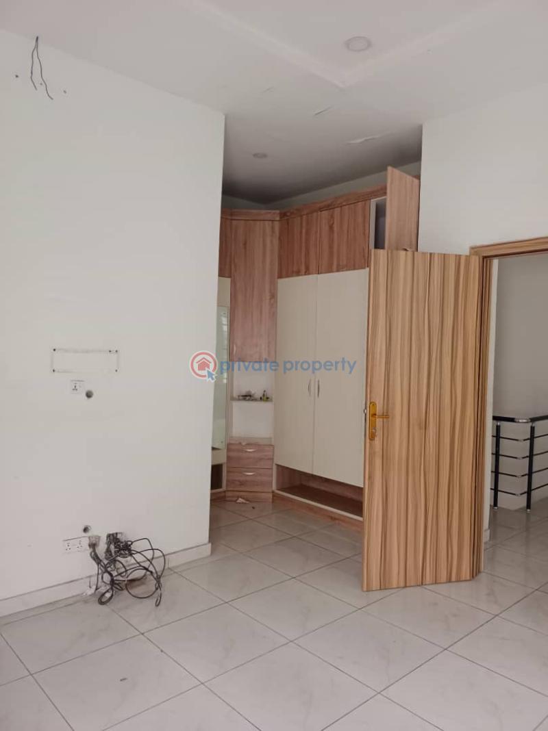 2 bedroom Block Of Flats For Rent Ologolo Lekki Lagos - 4