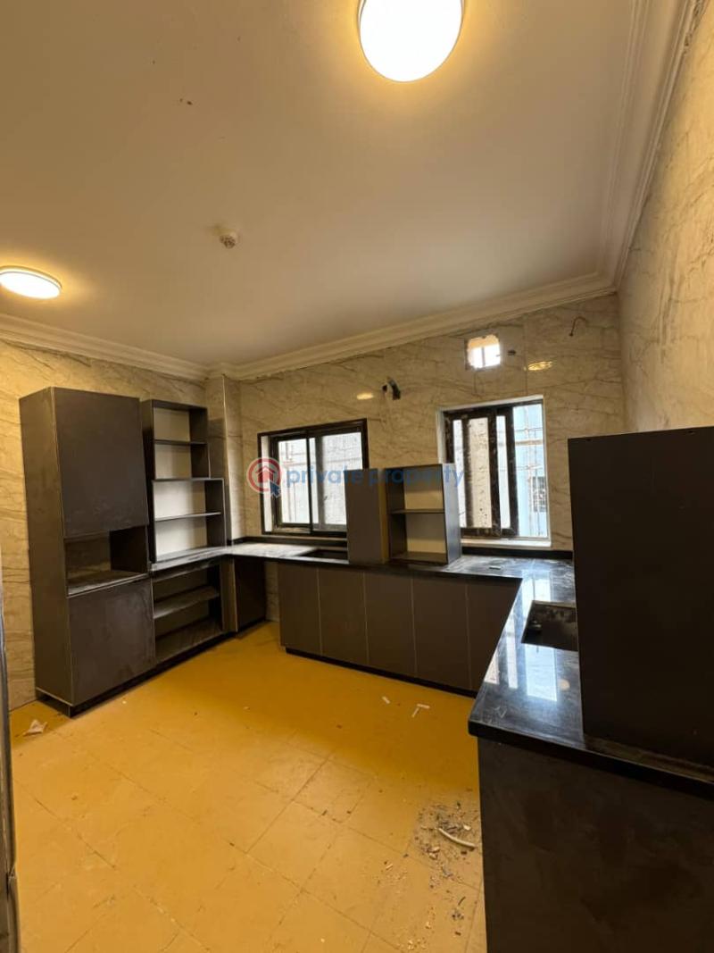 3 bedroom Flat & Apartment For Rent Lekki Phase 1 Lagos - 2