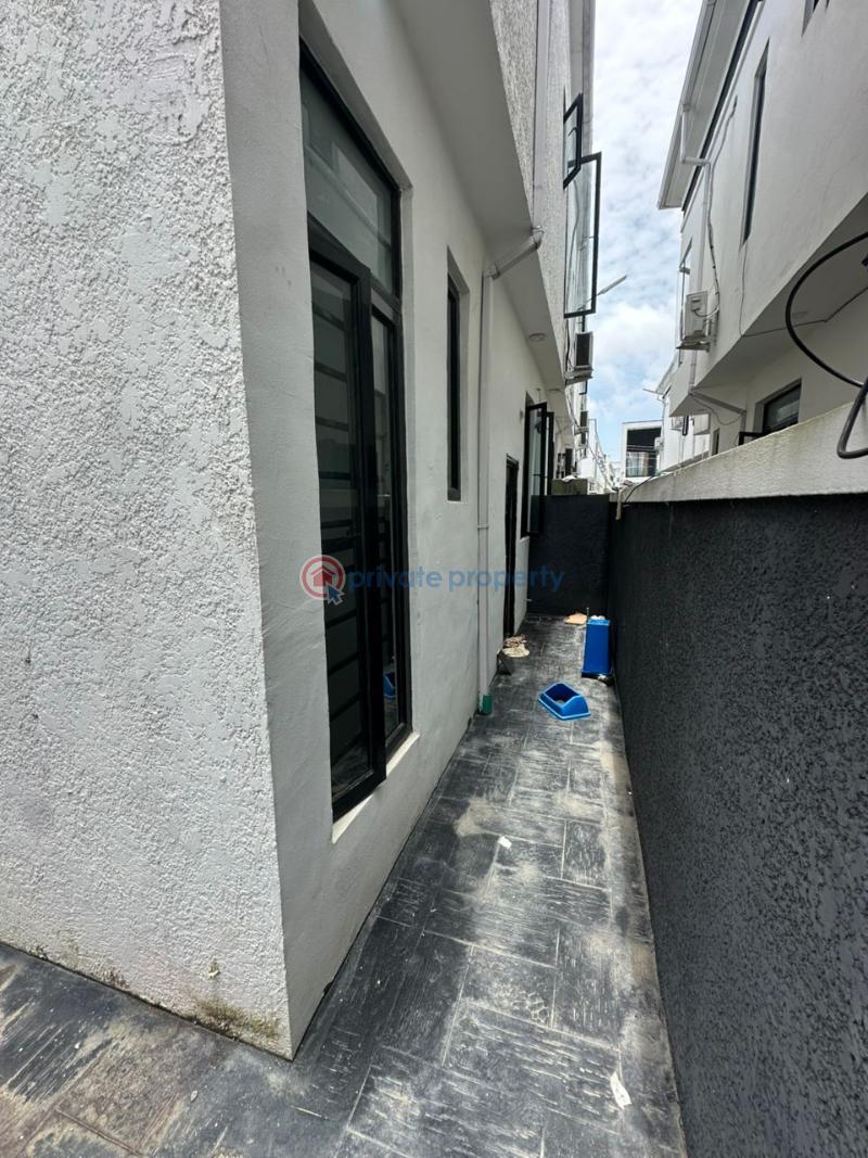 3 bedroom Terrace For Rent Okota Lekki Lagos. Ikota Lekki Lagos - 12