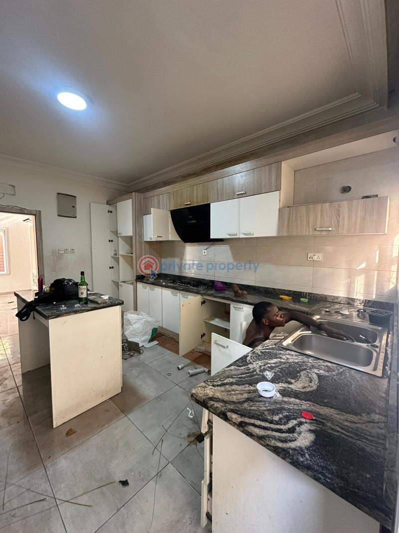 4 bedroom Detached Duplex For Rent Osapa Lekki Lagos - 13