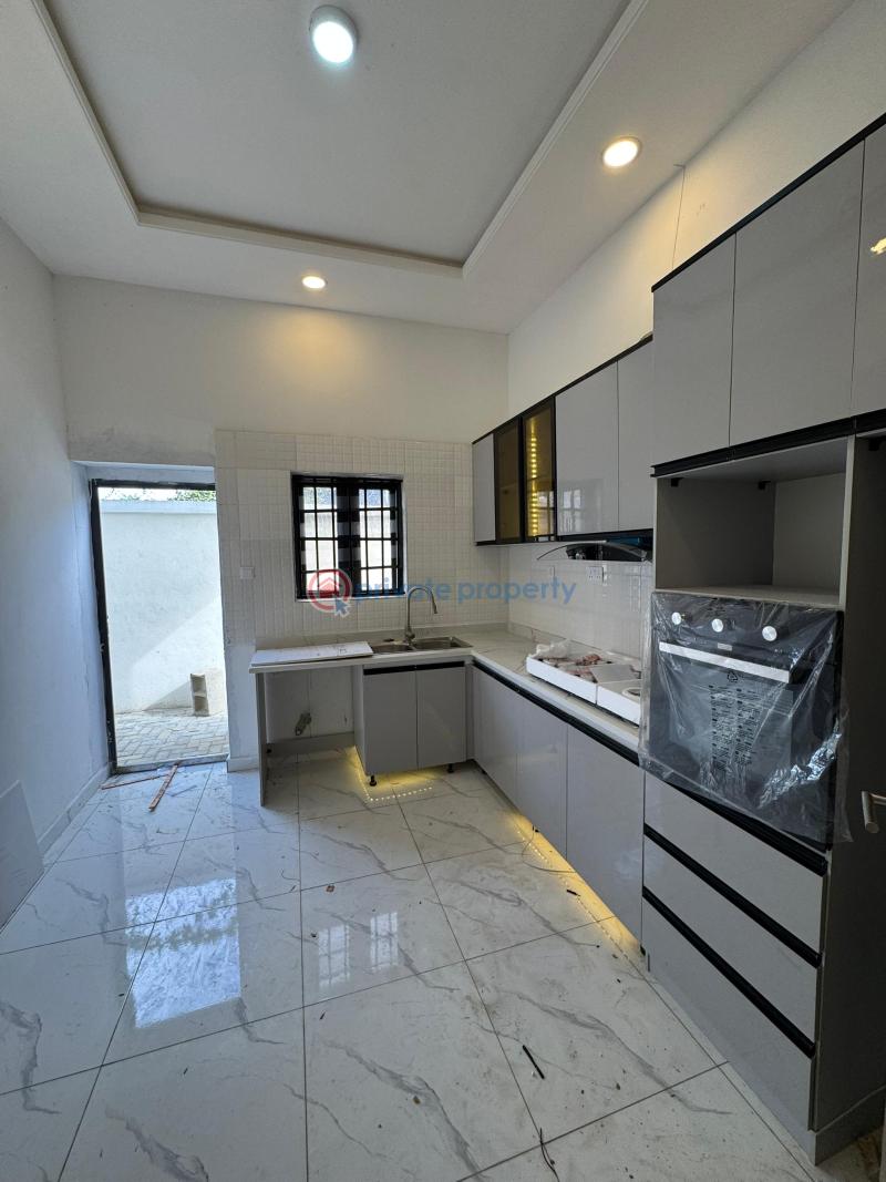 𝐁𝐑𝐀𝐍𝐃 𝐍𝐄𝐖 4 𝐁𝐄𝐃𝐑𝐎𝐎𝐌 𝐓𝐄𝐑𝐑𝐀𝐂𝐄 𝐃𝐔𝐏𝐋𝐄𝐗 𝐖𝐈𝐓𝐇 𝐀 𝐒𝐖𝐈𝐌𝐌𝐈𝐍𝐆 𝐏𝐎𝐎𝐋 - 4 4 bedroom Terraced Duplex For Rent Ajah Lagos - 4