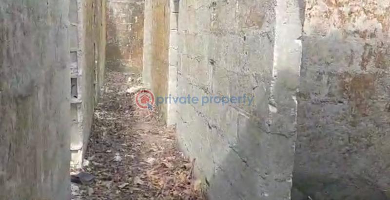 4 bedroom Bungalow For Sale Oviri Ogor Rd, Opposite Bris & Bina Hotel Ughelli South Delta - 4