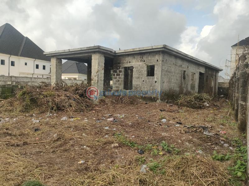 4 bedroom Bungalow For Sale Oviri Ogor Rd, Opposite Bris & Bina Hotel Ughelli South Delta - 0