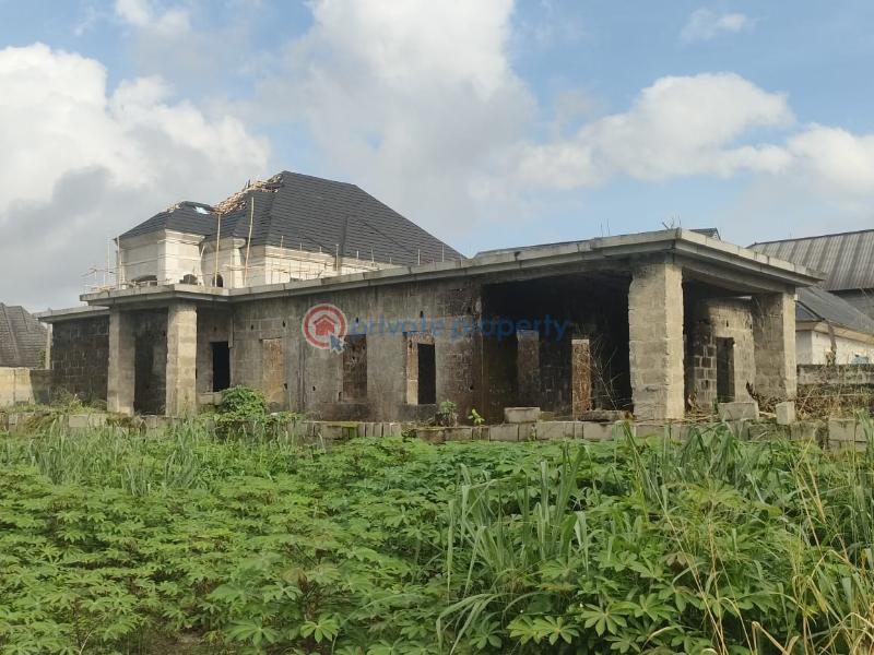 4 bedroom Bungalow For Sale Oviri Ogor Rd, Opposite Bris & Bina Hotel Ughelli South Delta - 3