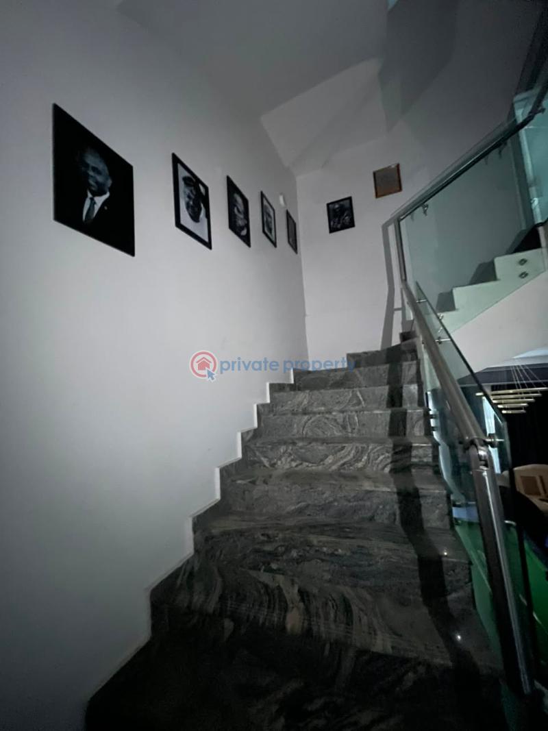 4 bedroom House For Rent Lekki Phase 1 Lagos - 3