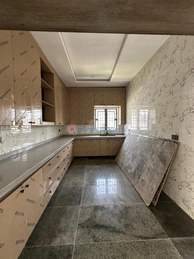 6 bedroom Detached Duplex For Sale Guzape District Guzape Abuja Phase 1  - 7