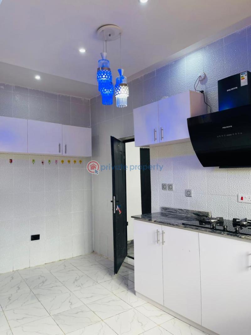 House For Sale Located At Ojoo, Before Bovas Filling Station Ajobo. Ibadan Oyo - 3