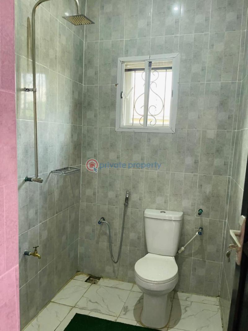 House For Sale Located At Ojoo, Before Bovas Filling Station Ajobo. Ibadan Oyo - 8