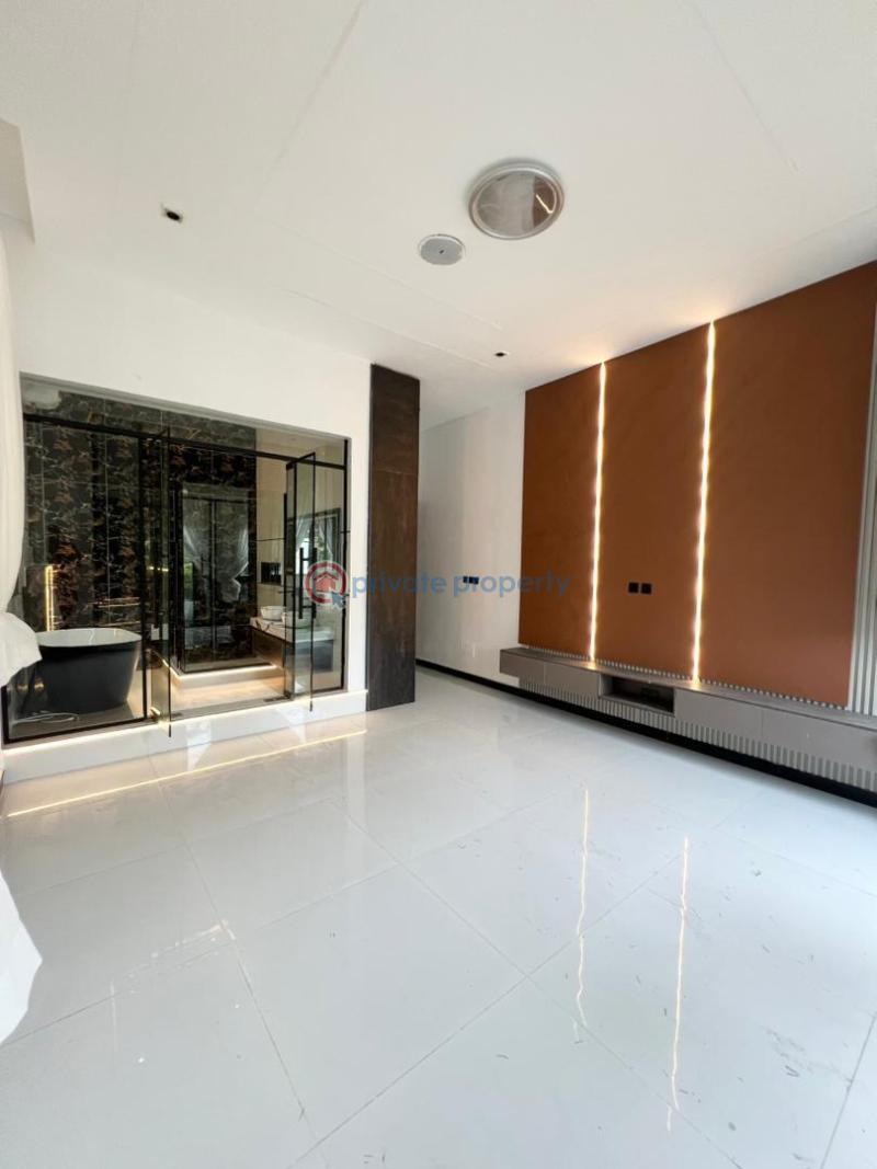5 bedroom Detached Duplex For Sale Chevron Axis Lekki Lekki Lagos - 8