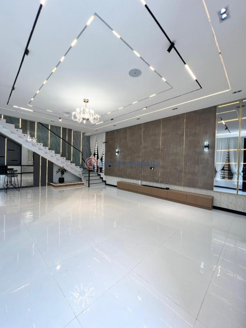 5 bedroom Detached Duplex For Sale Chevron Axis Lekki Lekki Lagos - 12