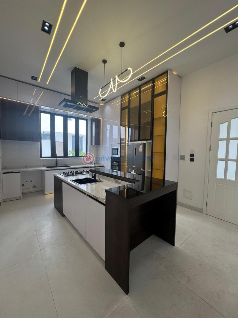 5 bedroom Detached Duplex For Sale Osapa Lekki Lagos - 5