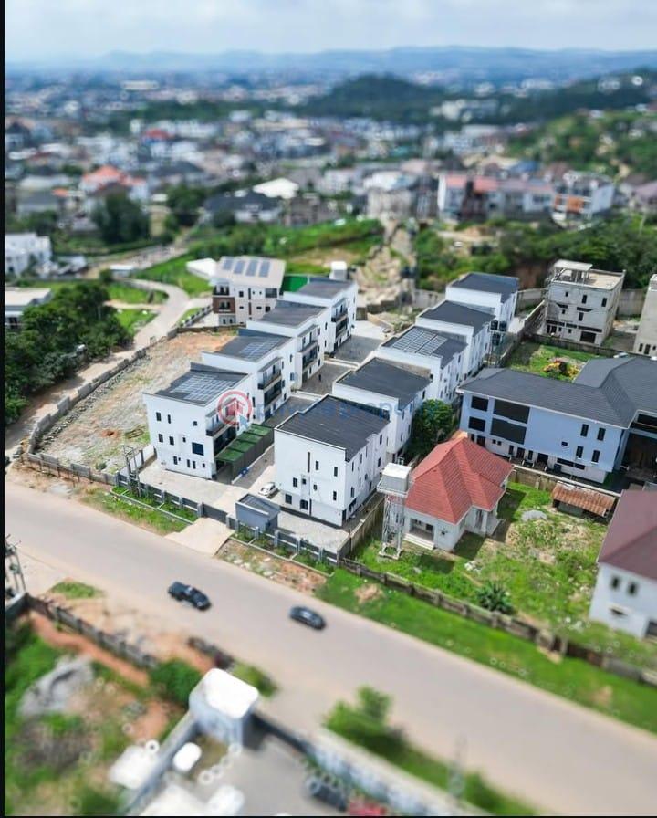 5 bedroom House For Sale Jahi Abuja Phase 2  - 3
