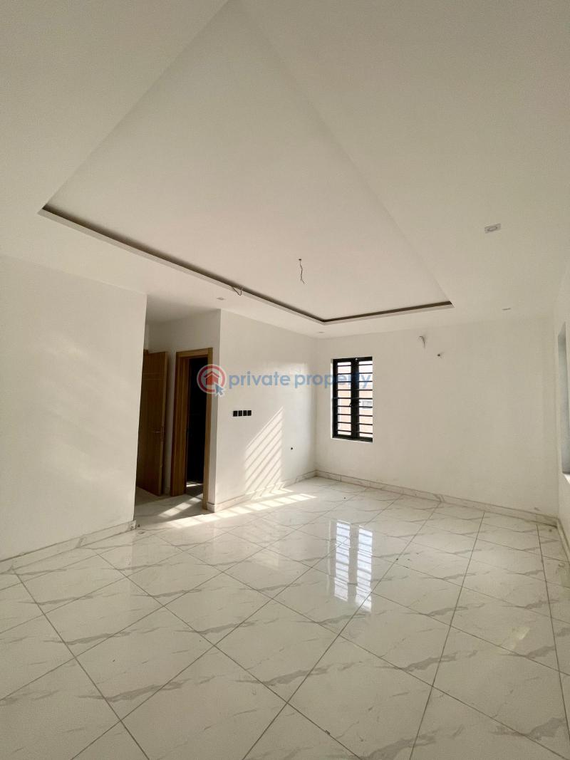 5 bedroom Semi detached Duplex For Sale Off Admiralty, Lekki Phase 1 – Lagos Lekki Phase 1 Lagos - 1