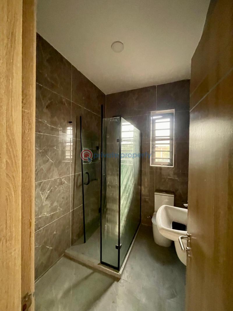 5 bedroom Semi detached Duplex For Sale Off Admiralty, Lekki Phase 1 – Lagos Lekki Phase 1 Lagos - 15