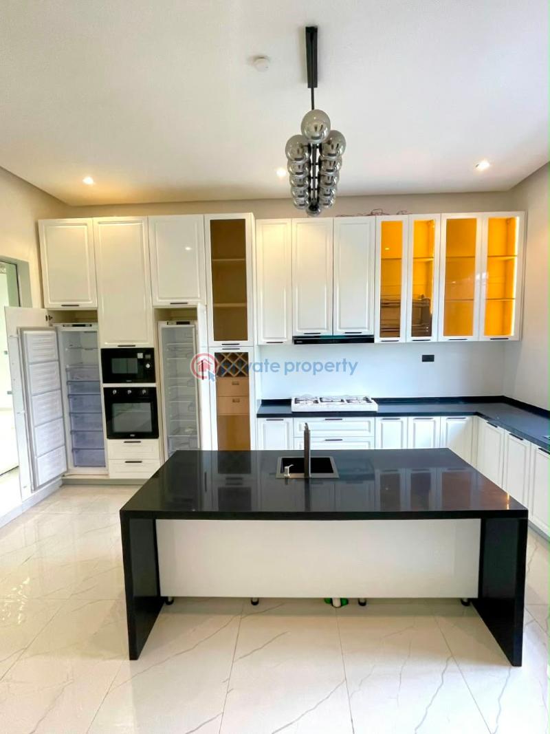 6 bedroom Detached Duplex For Sale Chevron Lekki Lekki Lagos - 11