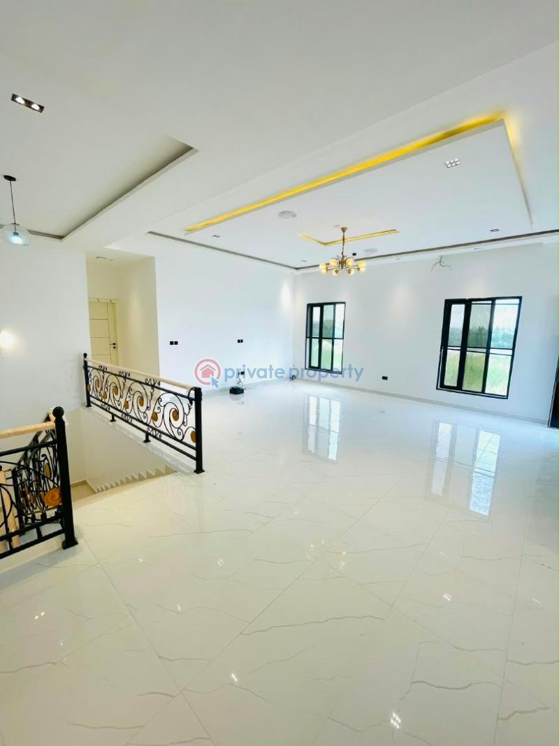 6 bedroom Detached Duplex For Sale Chevron Lekki Lekki Lagos - 4