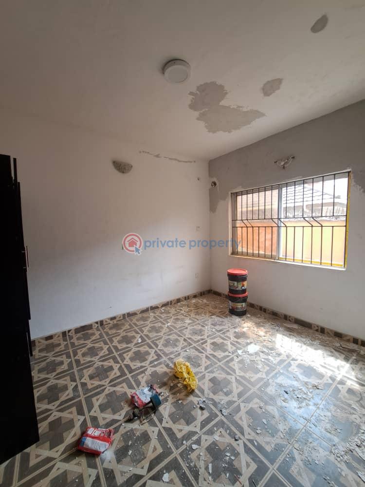 3 bedroom Block Of Flats For Rent Estate Ilasan Lekki Lagos - 5
