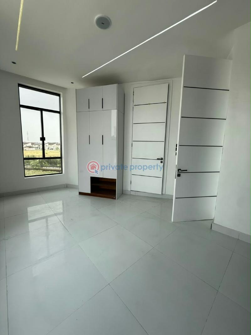 6 bedroom Detached Duplex For Sale Chevron Lekki Lekki Lagos - 20