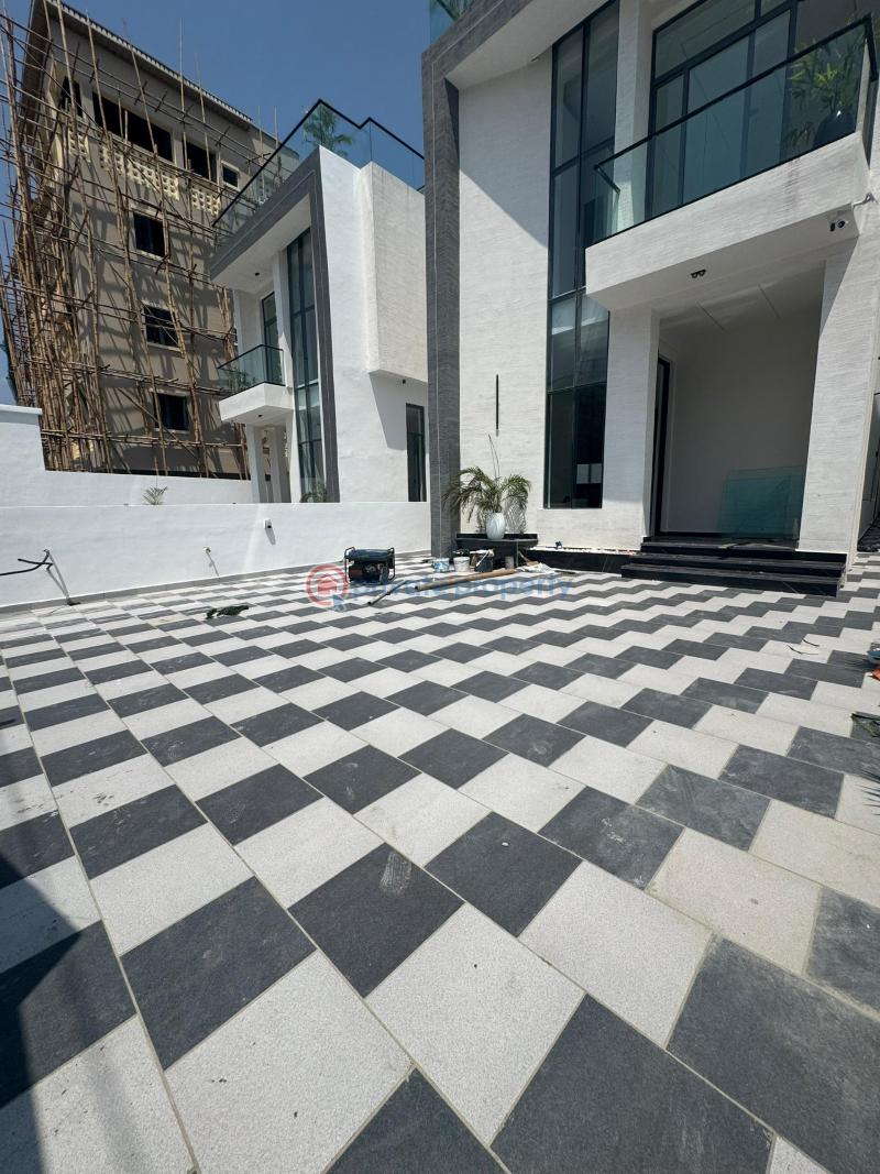 5 bedroom Detached Duplex For Sale Osapa Lekki Lagos - 1