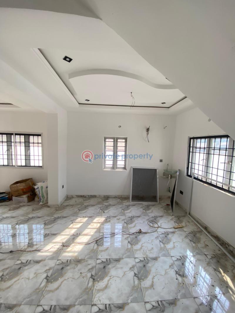 House For Rent Along Ikolaba Gra Ibadan Oyo - 3