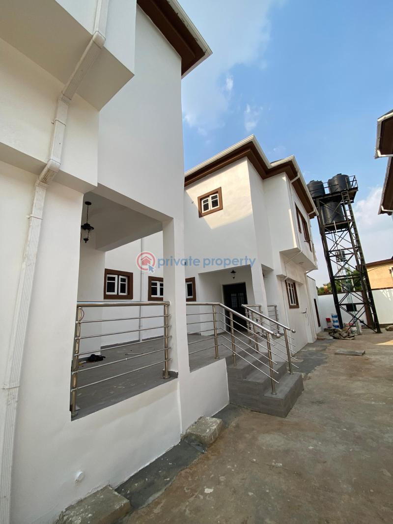 House For Rent Along Ikolaba Gra Ibadan Oyo - 4