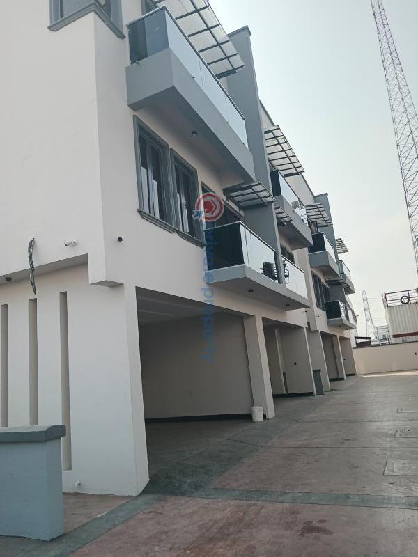 4 bedroom Terraced Duplex For Sale Jakanda Frist Gate Lekki Phase 1 Lagos - 0