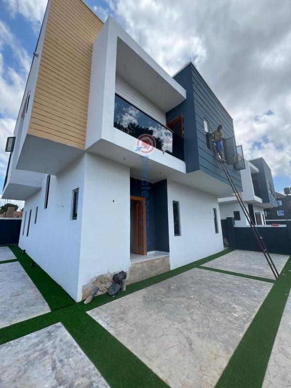 4 bedroom Detached Duplex For Sale Trans Ekulu Enugu Suburb Enugu Area  - 0