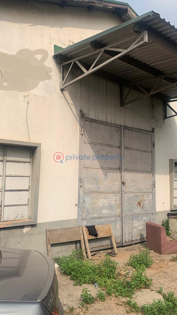 Warehouse For Sale Off Ikorodu Road Obanikoro Shomolu Lagos - 2