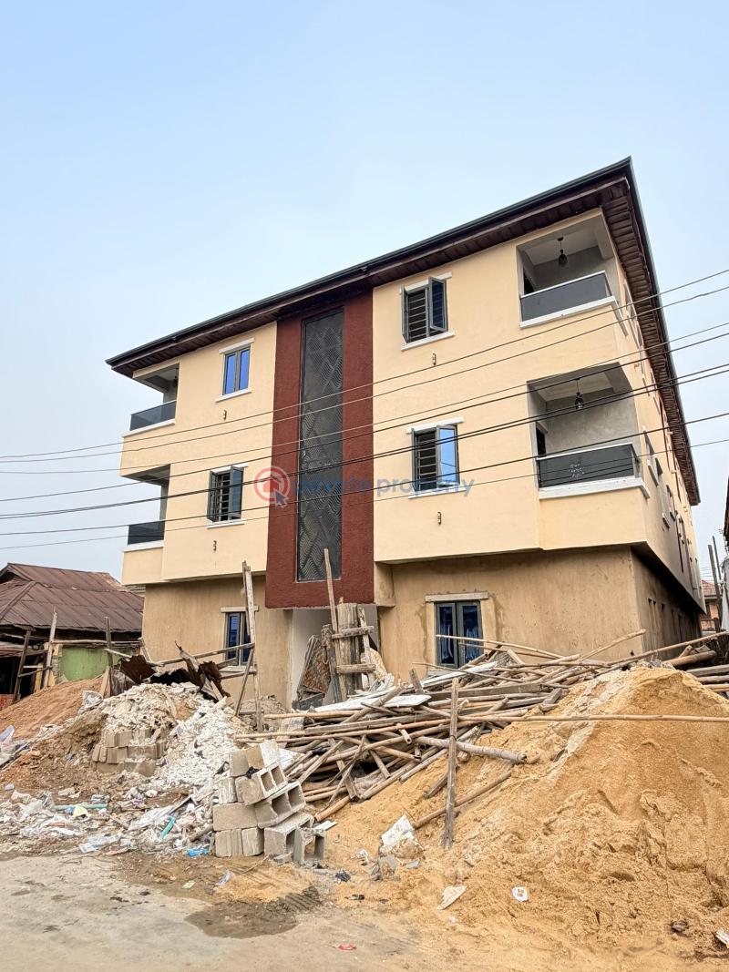1 bedroom Studio Apartment For Sale Shomolu Lagos - 3