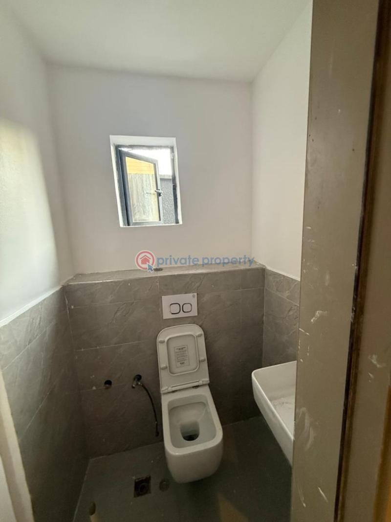 1 bedroom Block Of Flats For Sale Along Lekki Expressway Lagos - 1