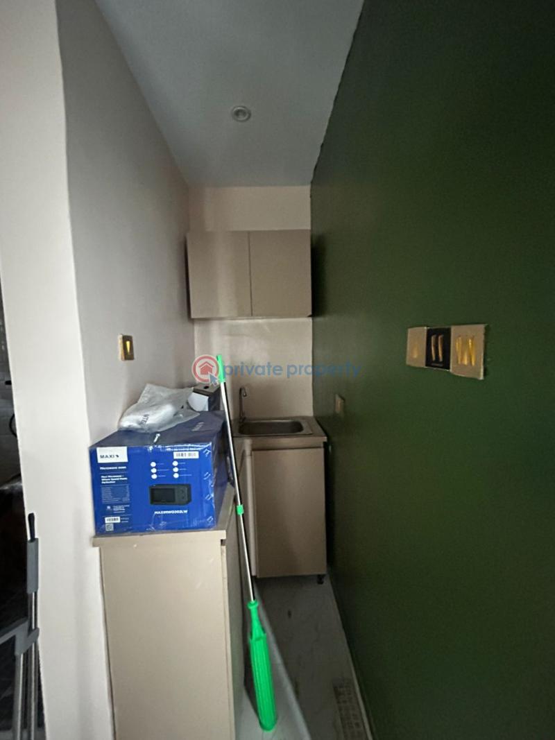 1 bedroom Studio Apartment For Sale Onike, Iwaya, Yaba Onike Yaba Lagos - 3