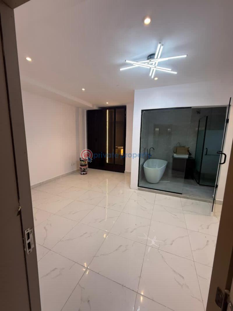 1 bedroom Block Of Flats For Sale Along Lekki Expressway Lagos - 6