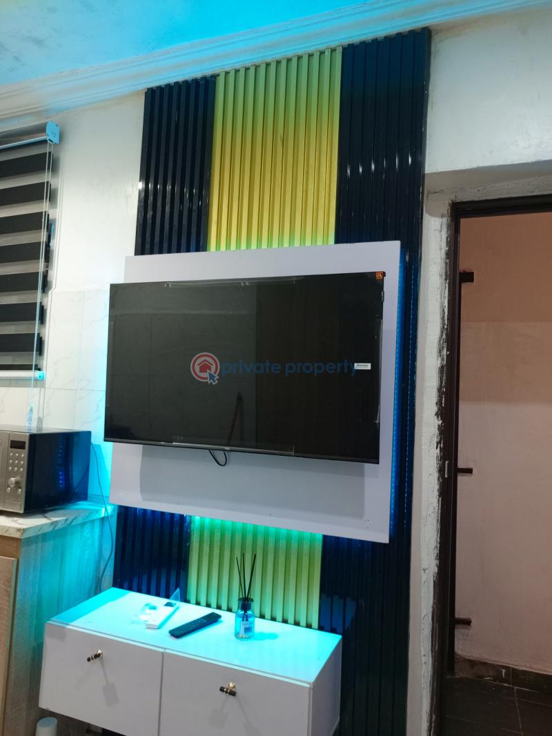 1 bedroom Studio Apartment Short let Lawanson, Surulere Yaba Lagos - 1