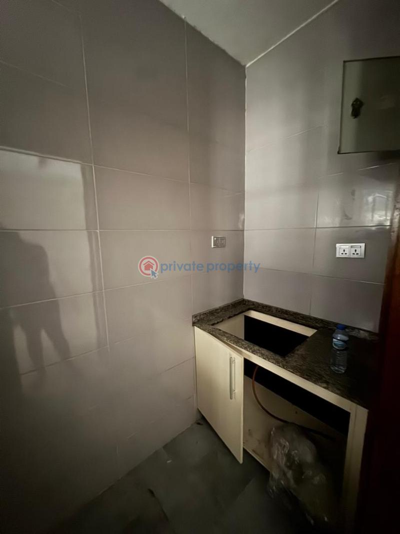 1 bedroom Mini Flat For Rent Lekki Phase 1 Lagos - 4