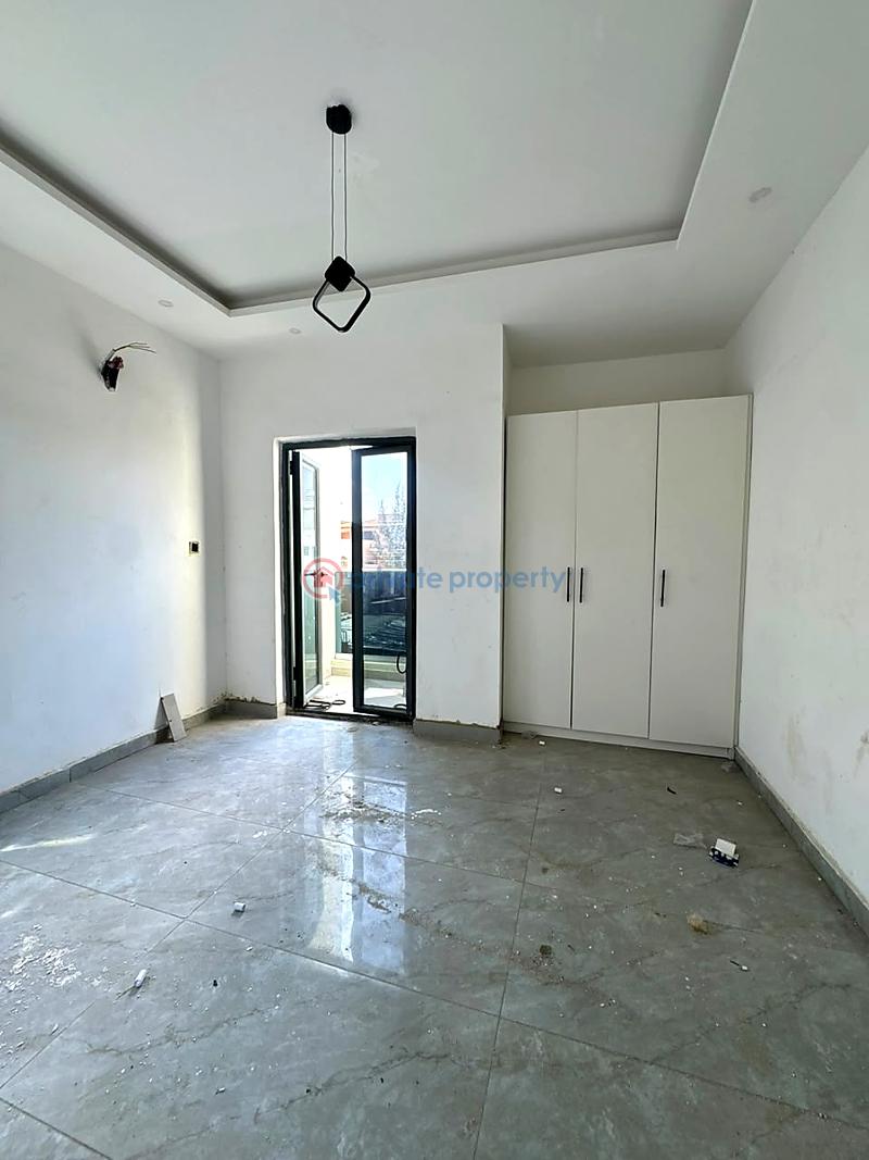 1 bedroom Flat & Apartment For Sale Lekki Phase 1 Lagos - 1