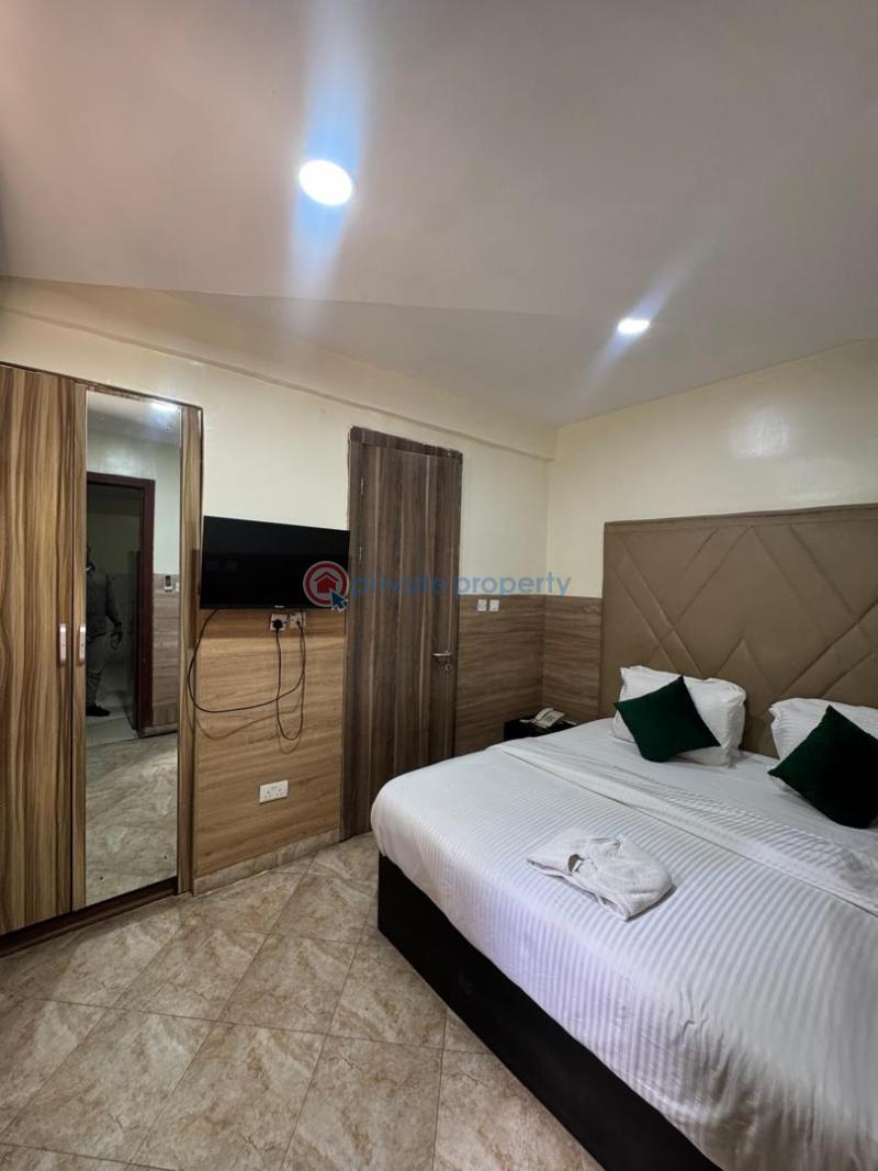 1 bedroom Flat & Apartment For Rent Lekki Phase 1 Lagos - 3