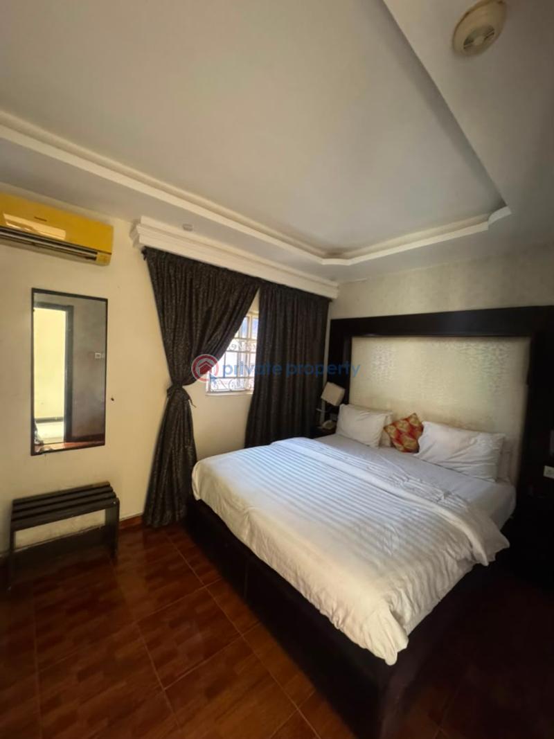 1 bedroom Flat & Apartment For Rent Lekki Phase 1 Lagos - 2