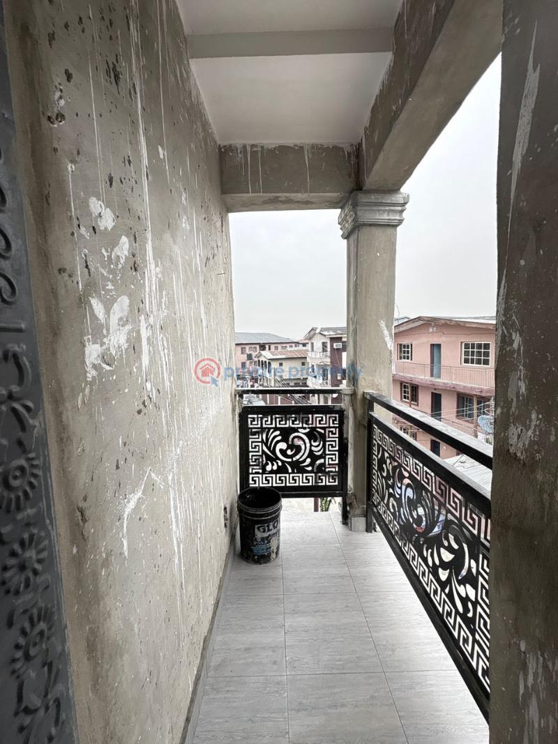 1 bedroom Mini Flat For Sale Ilupeji Ilupeju Lagos - 3