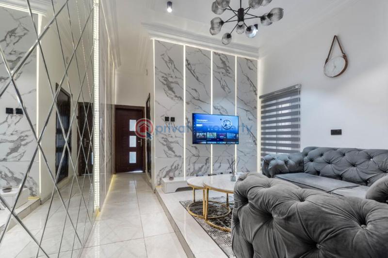 1 bedroom Block Of Flats Short let Lekki Phase 1 Lagos - 1