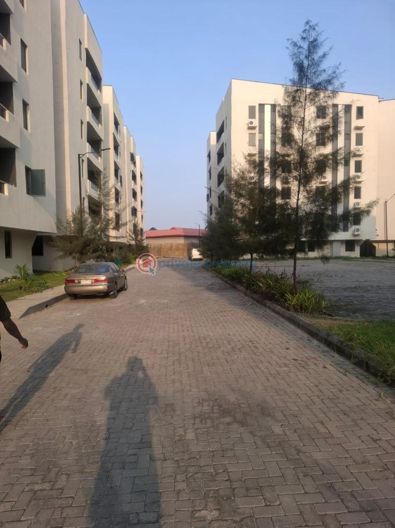 1 bedroom Block Of Flats For Sale Michael Ogun Surulere Lagos - 1