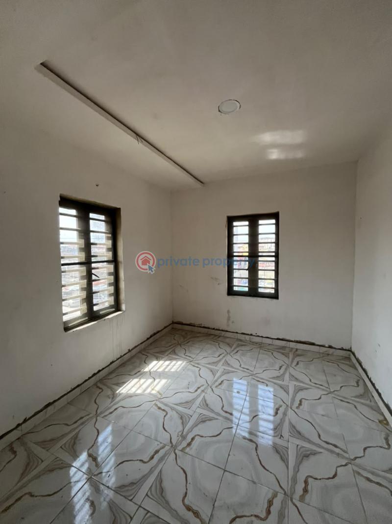 1 bedroom Studio Apartment For Rent Iwaya, Yaba Iwaya Yaba Lagos - 4