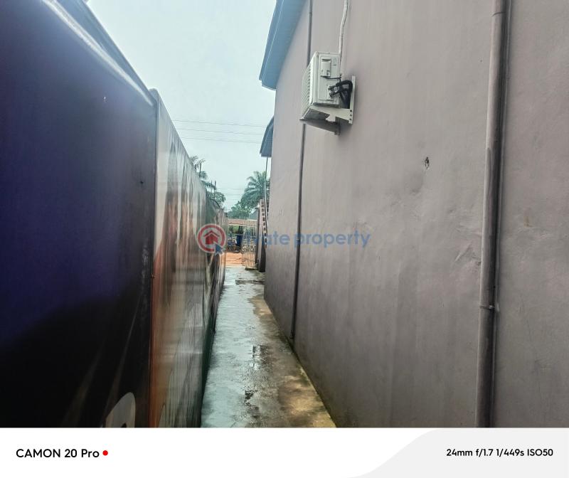 Block Of Flats For Sale Futo/obinze Road Off Futo Junction Ph Road Owerri Imo - 8