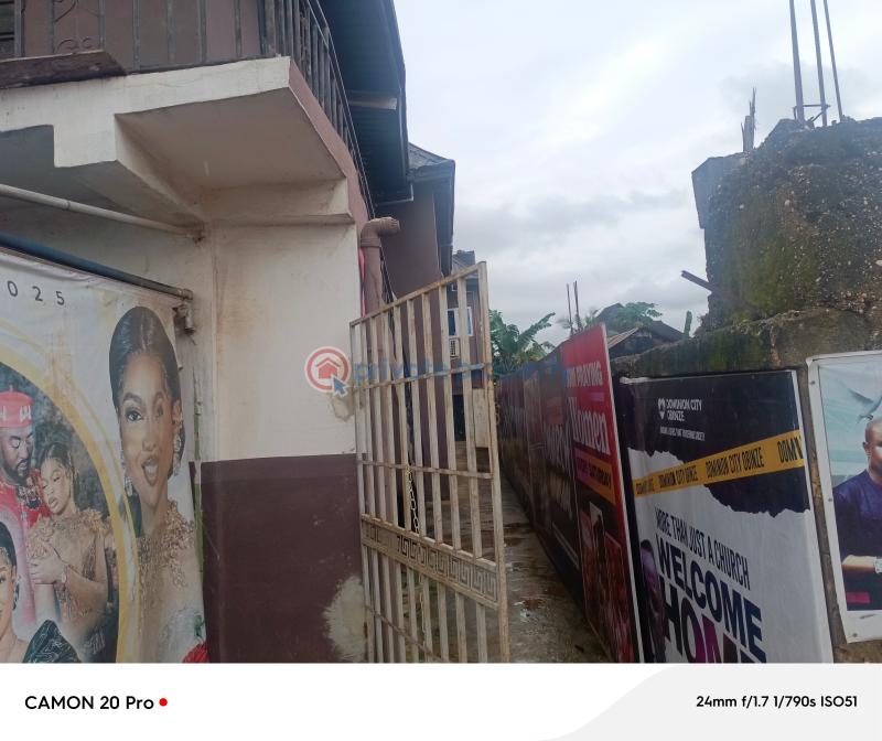 Block Of Flats For Sale Futo/obinze Road Off Futo Junction Ph Road Owerri Imo - 11