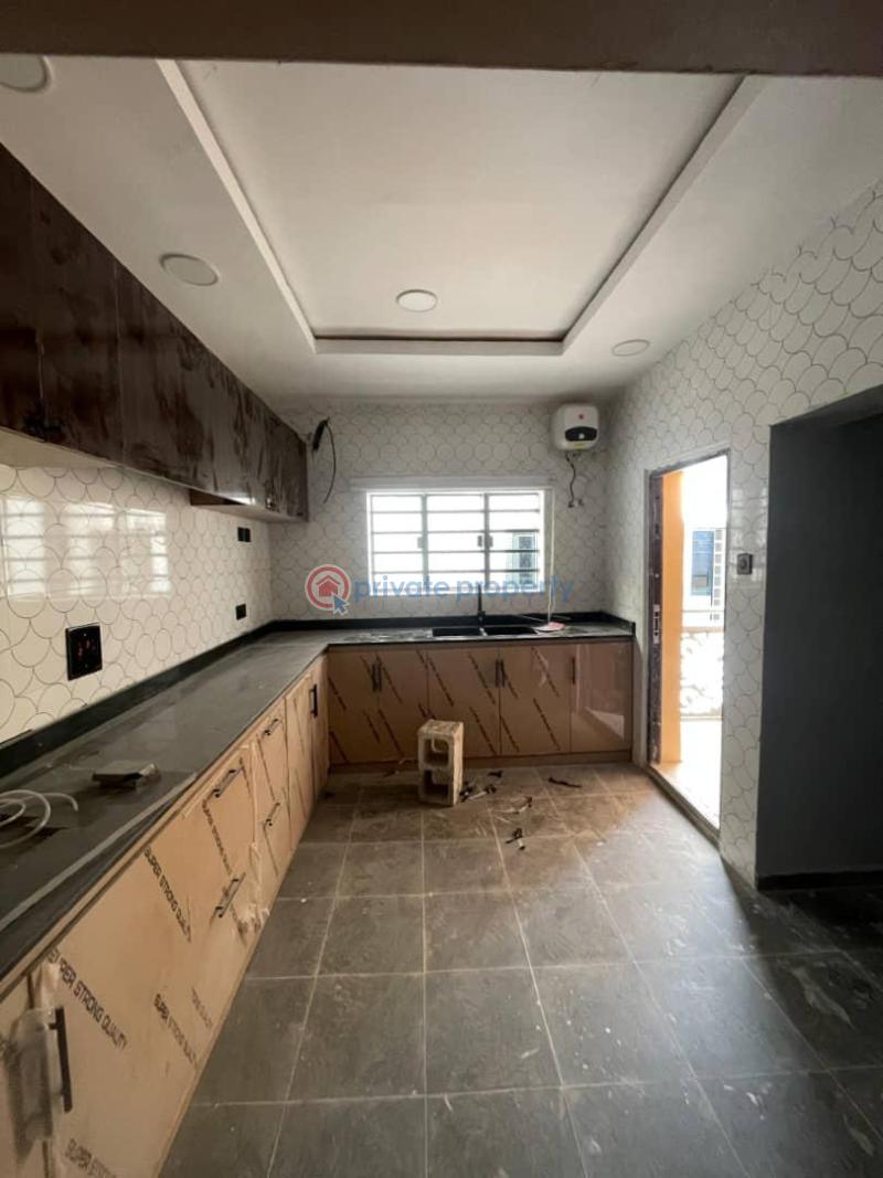 Flat & Apartment For Rent Carlton Gate Estate, Beside Kolapo Ishola Gra, Ibadan Ibadan Oyo - 2