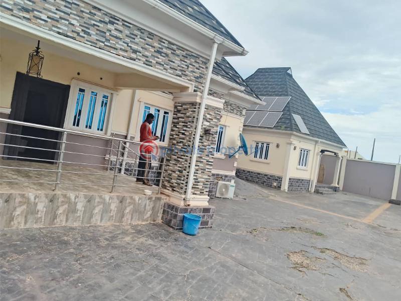 Flat & Apartment For Sale Olodo Bank Pagun Area Ibadan Oyo - 5