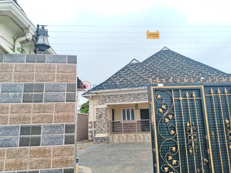 Flat & Apartment For Sale Olodo Bank Pagun Area Ibadan Oyo - 1